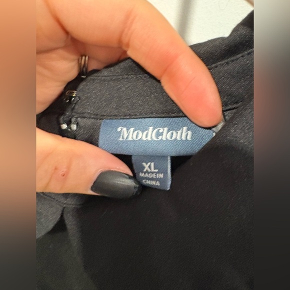 Modcloth Black Collar dress with Sunflower Embroidery pockets - Picture 4 of 8